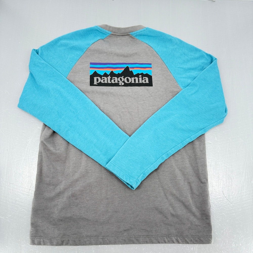 Patagonia Mens Grey Turquoise Blue Raglan Logo Crewneck Sweatshirt Large L - Picture 3 of 8